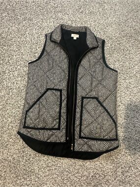 J. Crew Black and White Herringbone Quilted Vest